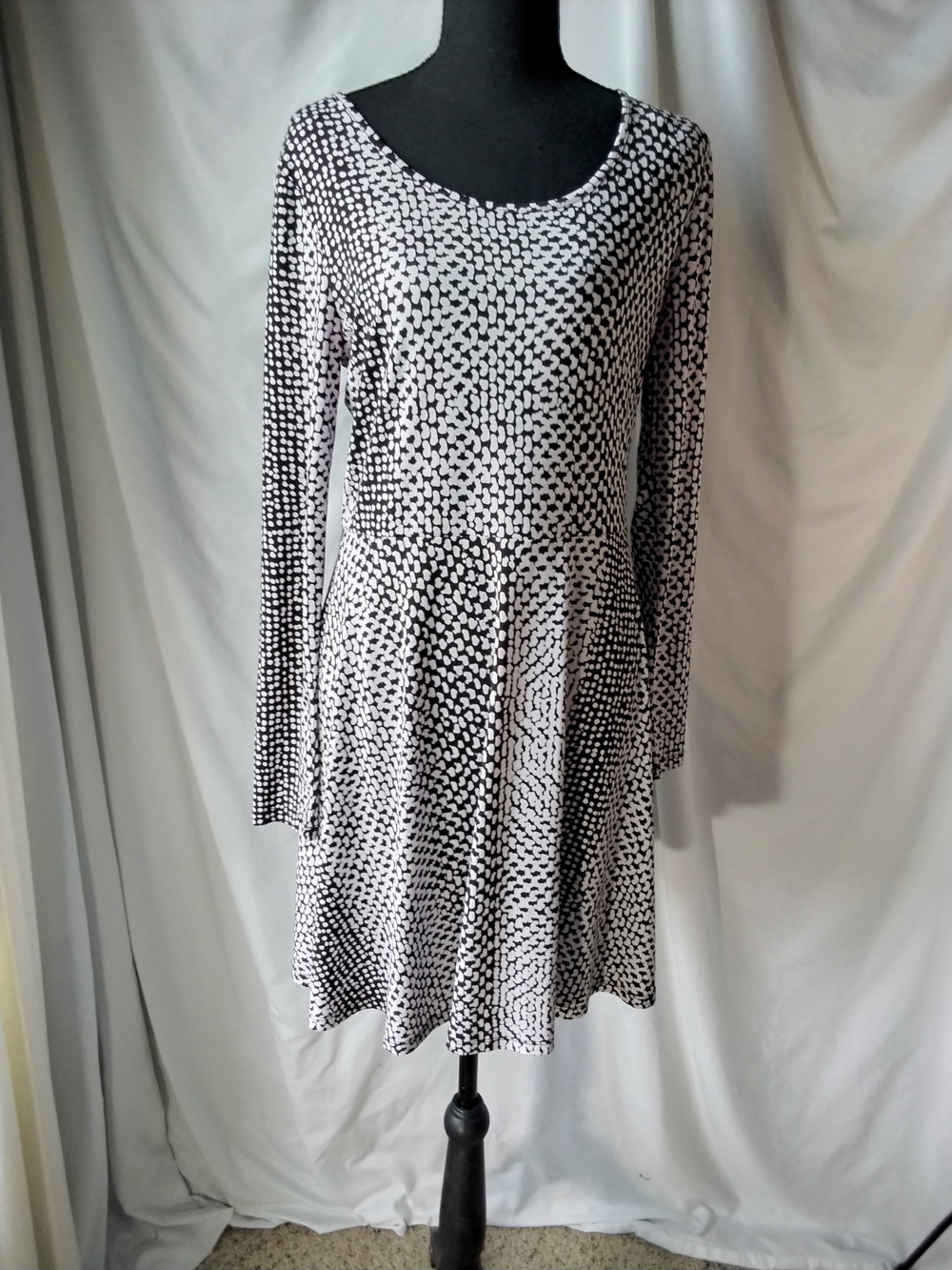 Michael Kors Black and White Long-Sleeve Fit-and-Flare Dress